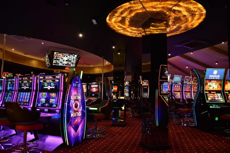 Ознакомление с ассортиментом видеоигр и характеристиками казино Gold